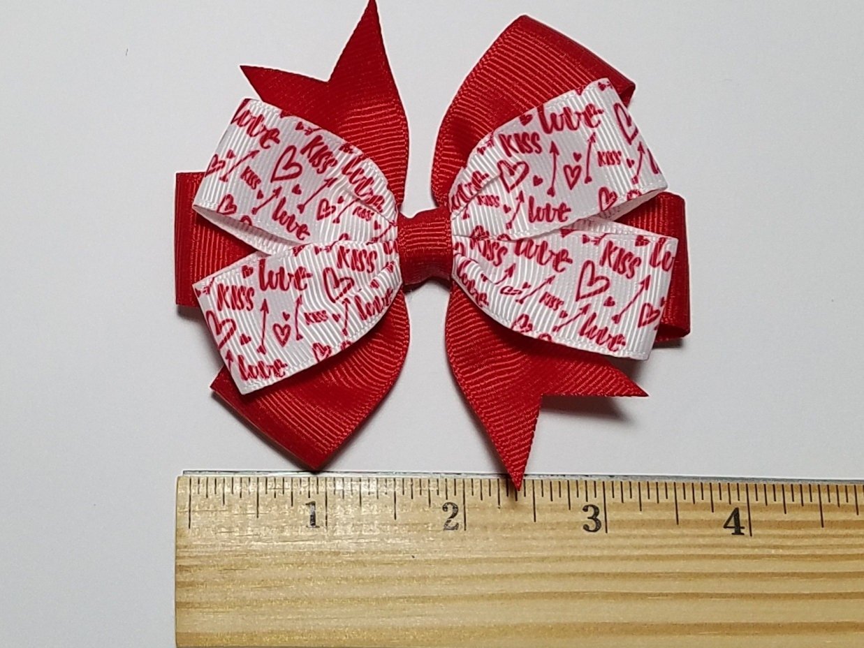 3.5" Kiss Heart Love 