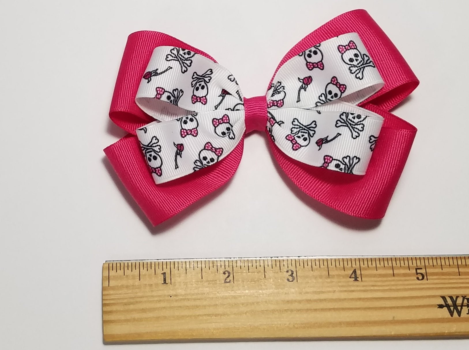 5" Skulls & Crossbones 