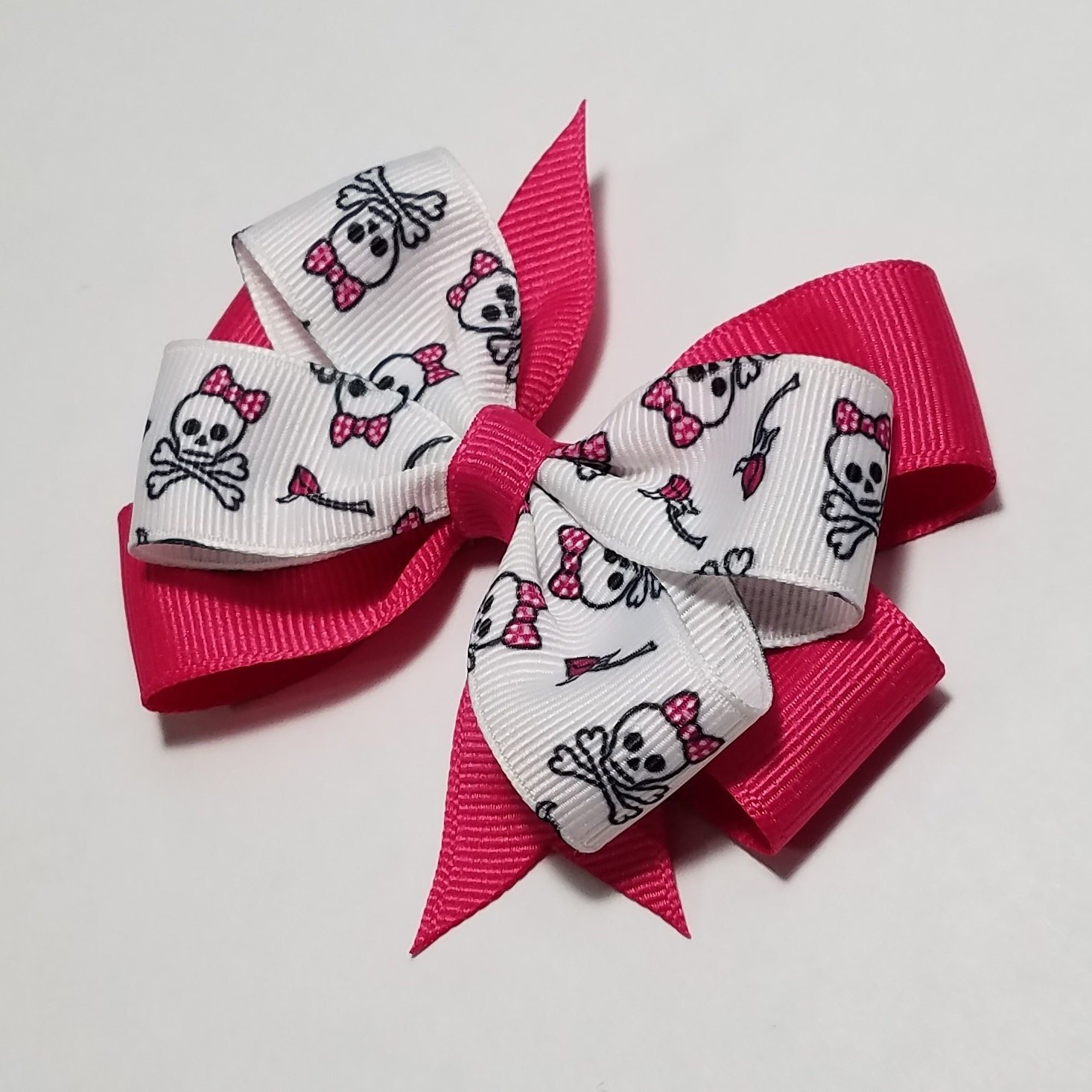 3.5" Skull & Crossbones