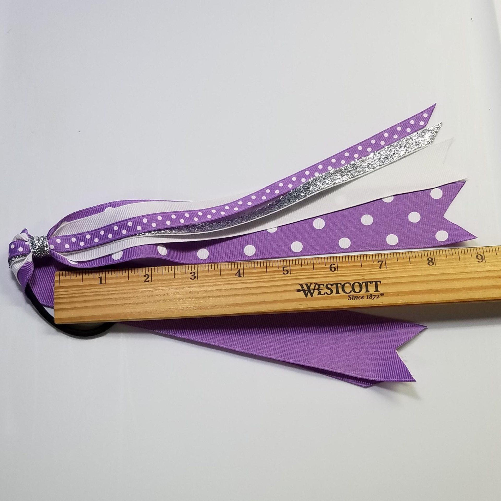 Light Orchid White Polka Dot